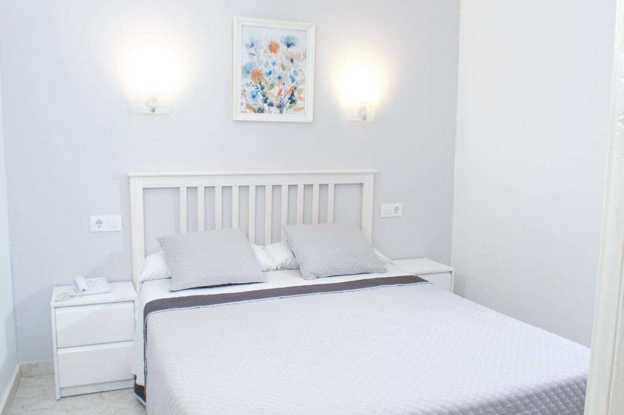 Hostal Ramos Barcelona Ngoại thất bức ảnh