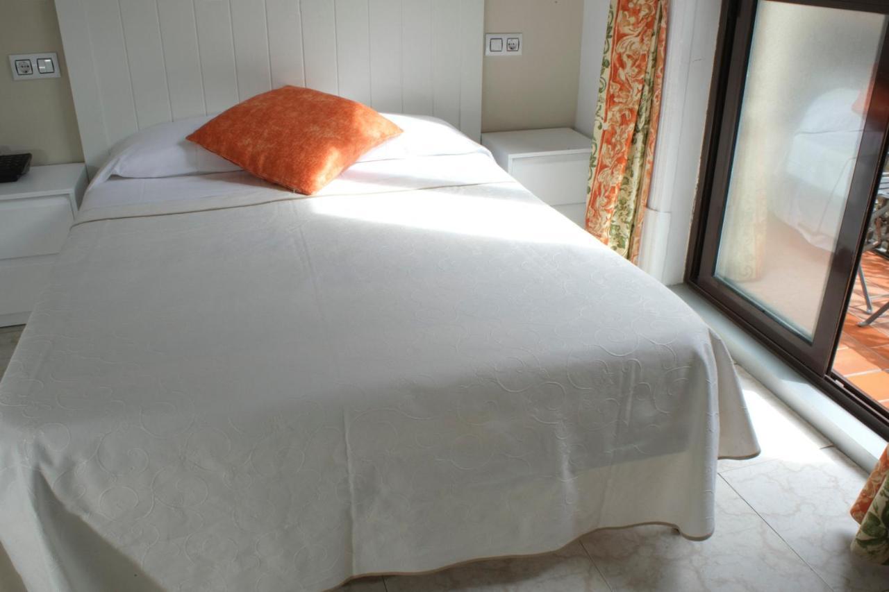 Hostal Ramos Barcelona Ngoại thất bức ảnh