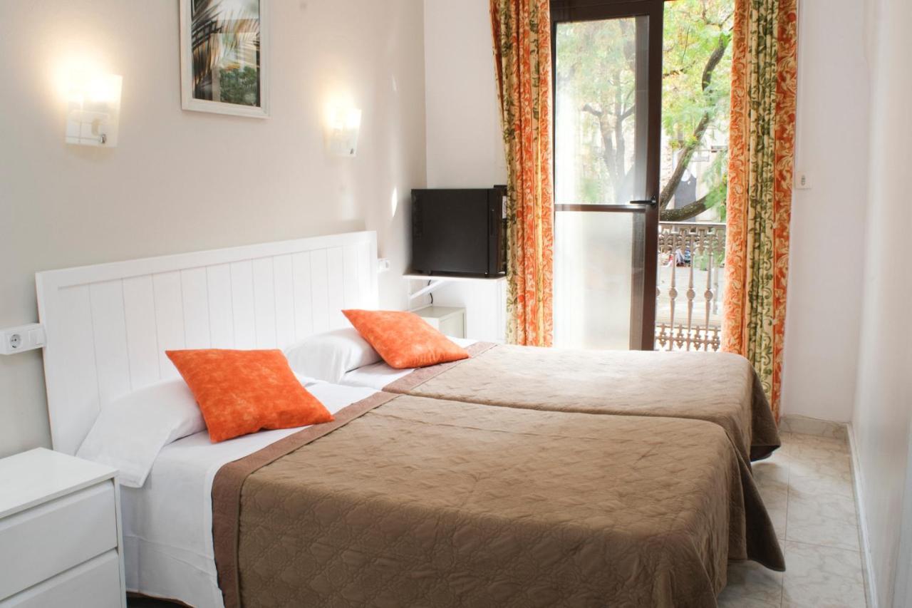 Hostal Ramos Barcelona Ngoại thất bức ảnh