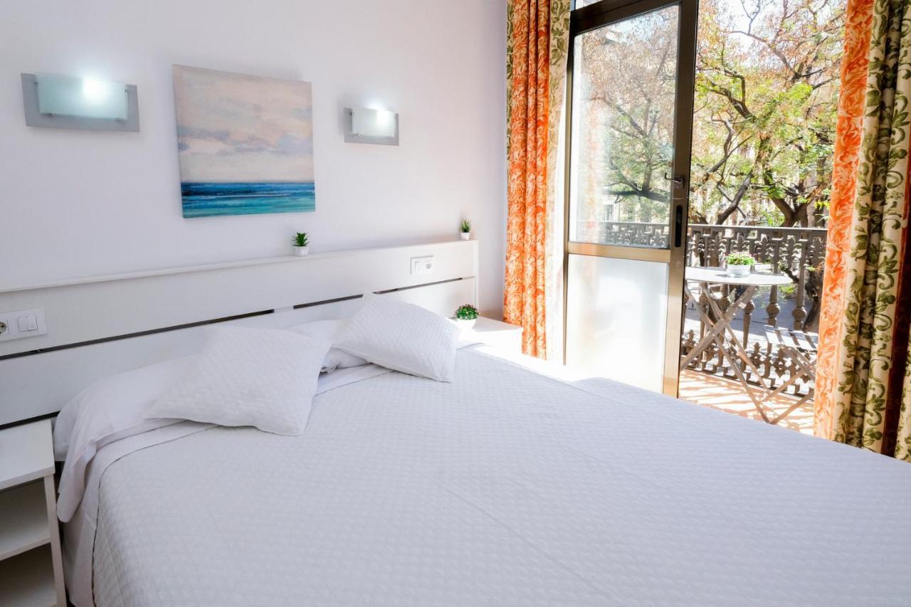 Hostal Ramos Barcelona Ngoại thất bức ảnh