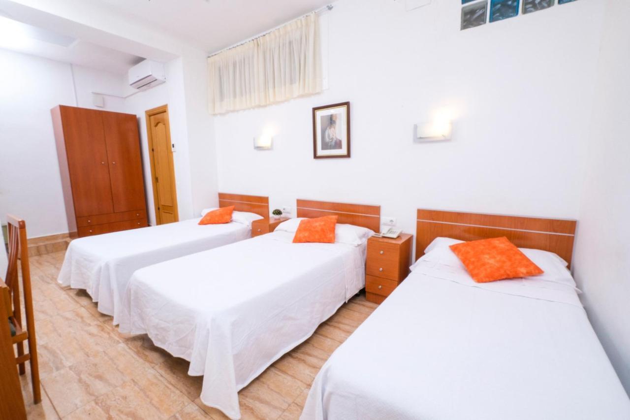 Hostal Ramos Barcelona Ngoại thất bức ảnh