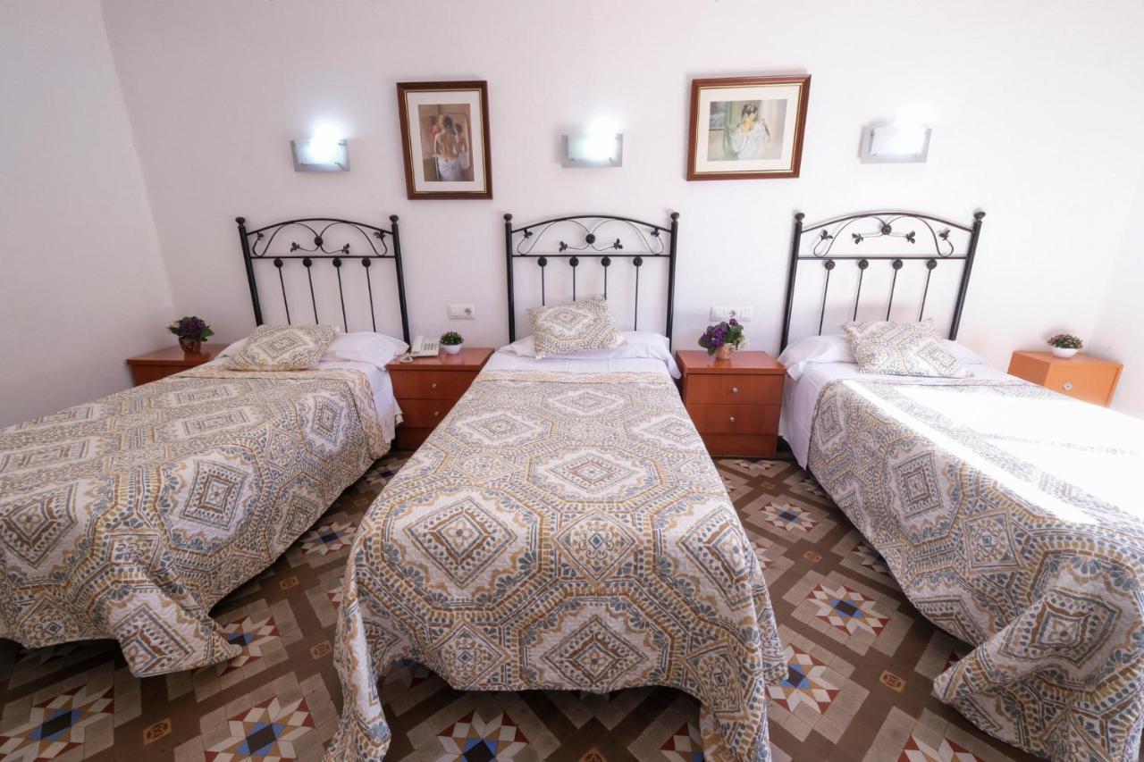 Hostal Ramos Barcelona Ngoại thất bức ảnh