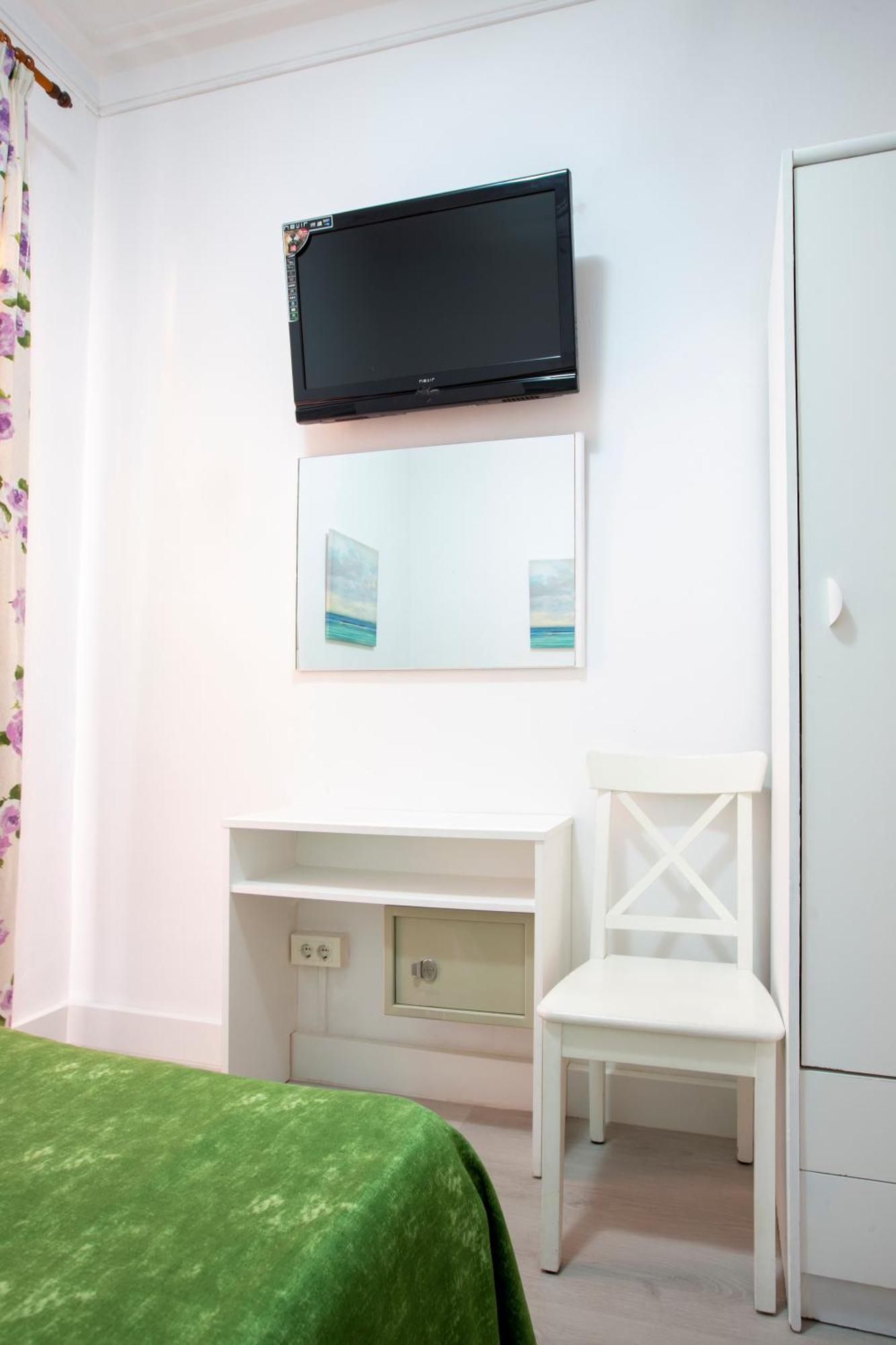 Hostal Ramos Barcelona Ngoại thất bức ảnh