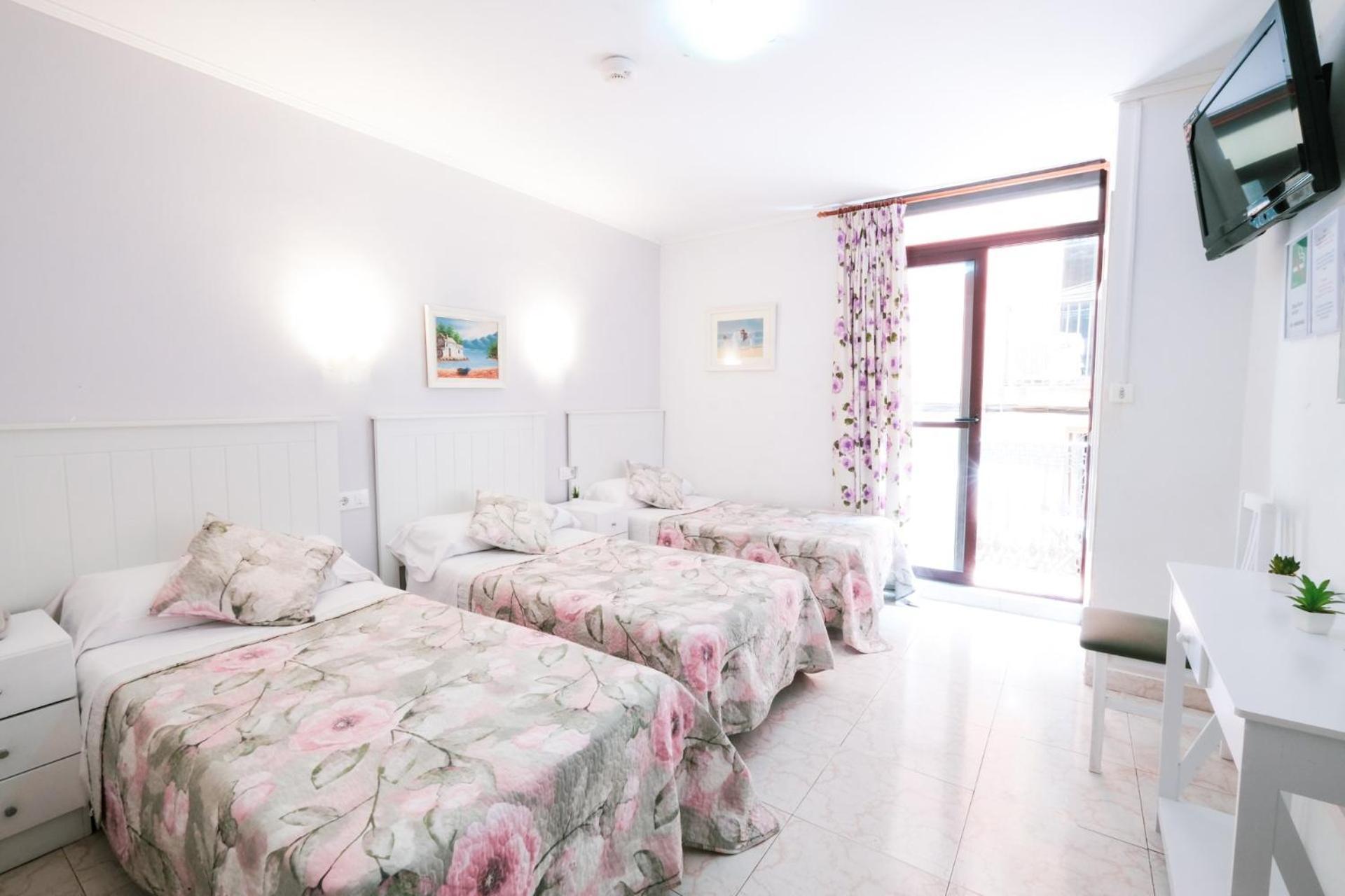 Hostal Ramos Barcelona Ngoại thất bức ảnh