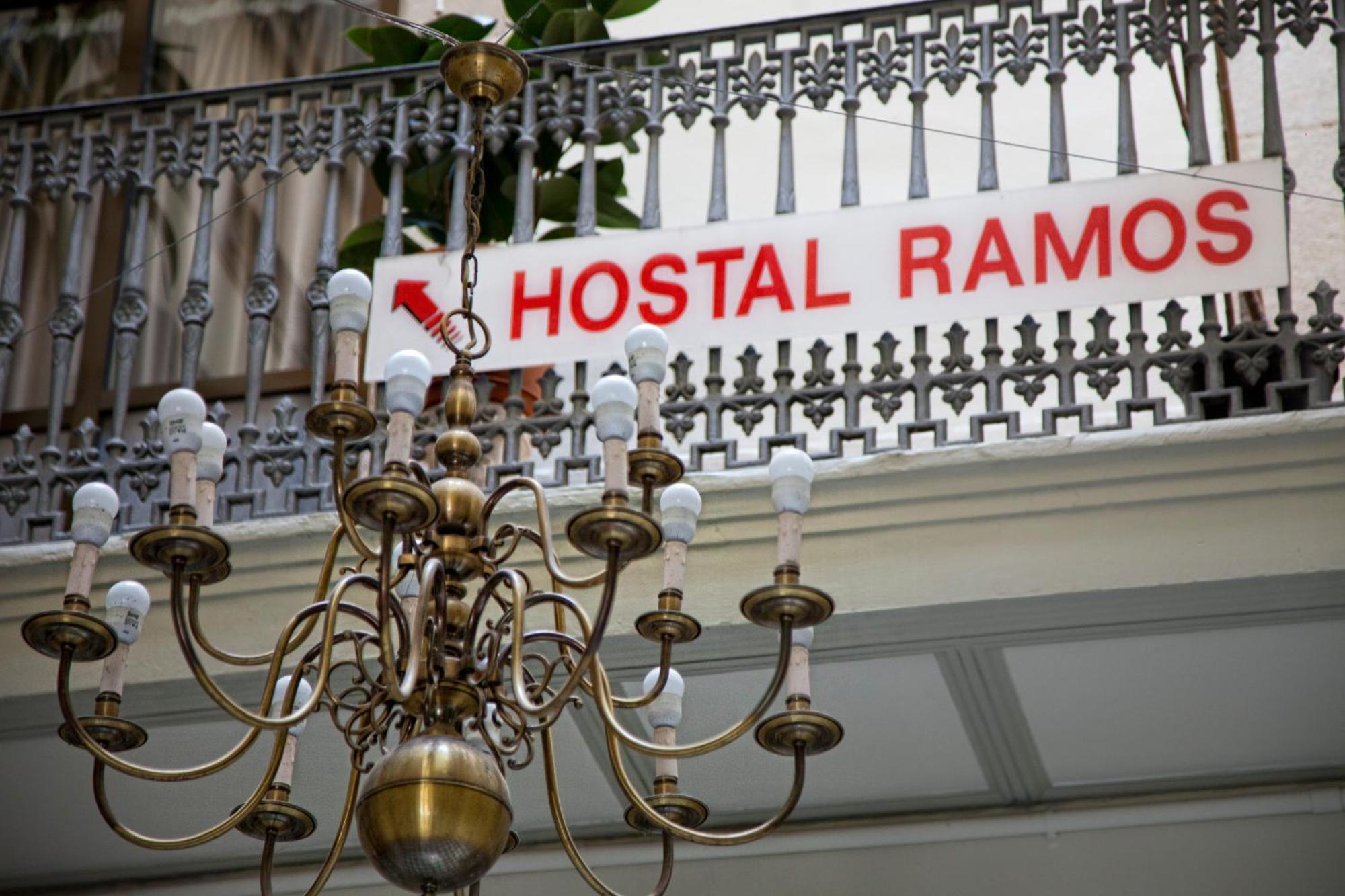 Hostal Ramos Barcelona Ngoại thất bức ảnh
